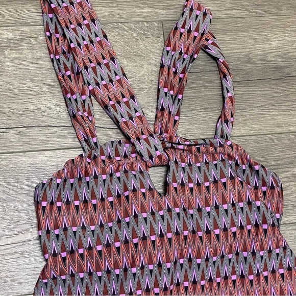 Athleta Kiki Keyhole Halter Built in Bra Geometric Dress Womens Sz XXS - Picture 5 of 9